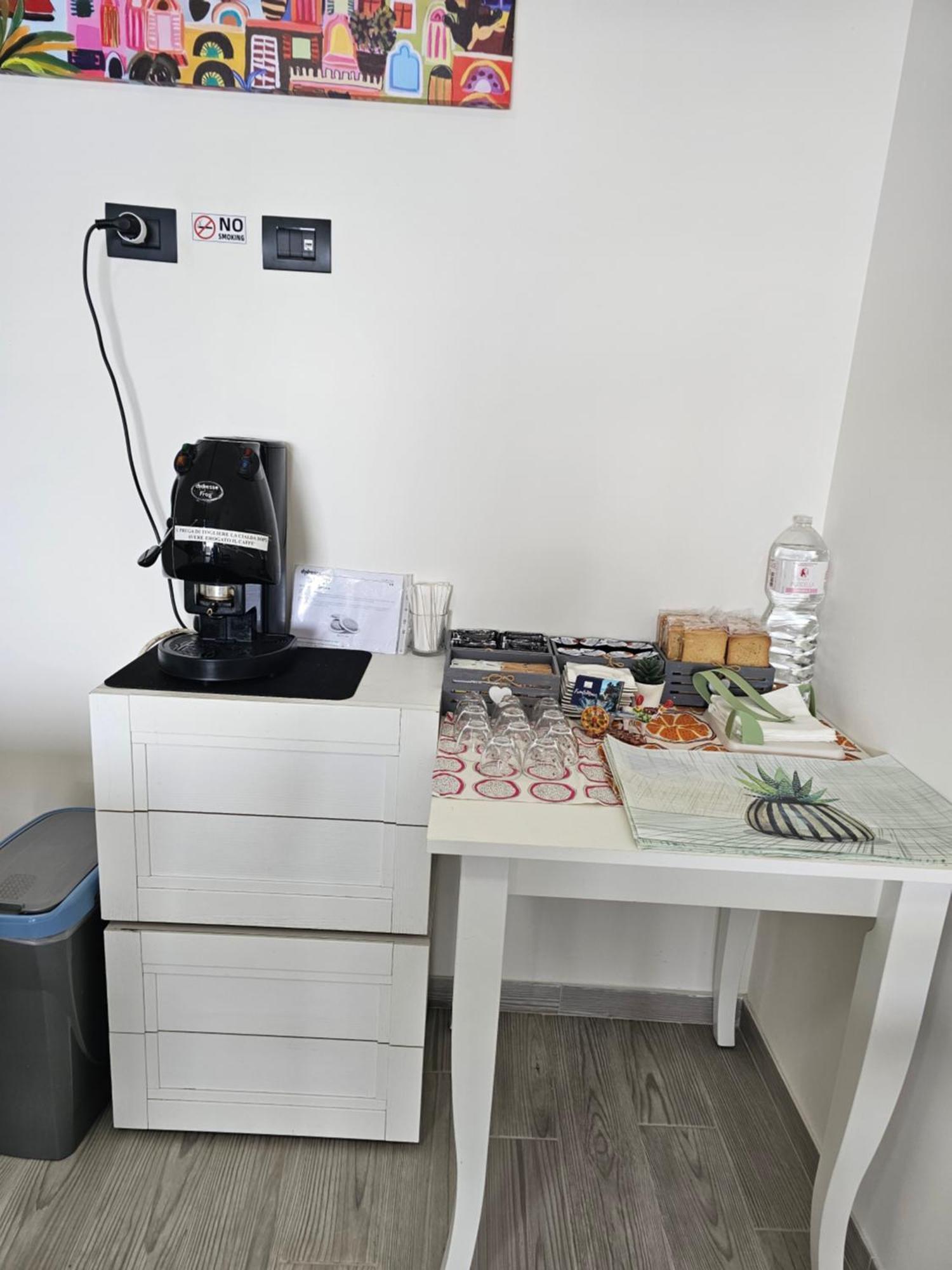 Frontemare Locazione Turistica Hotel Porto Empedocle Buitenkant foto