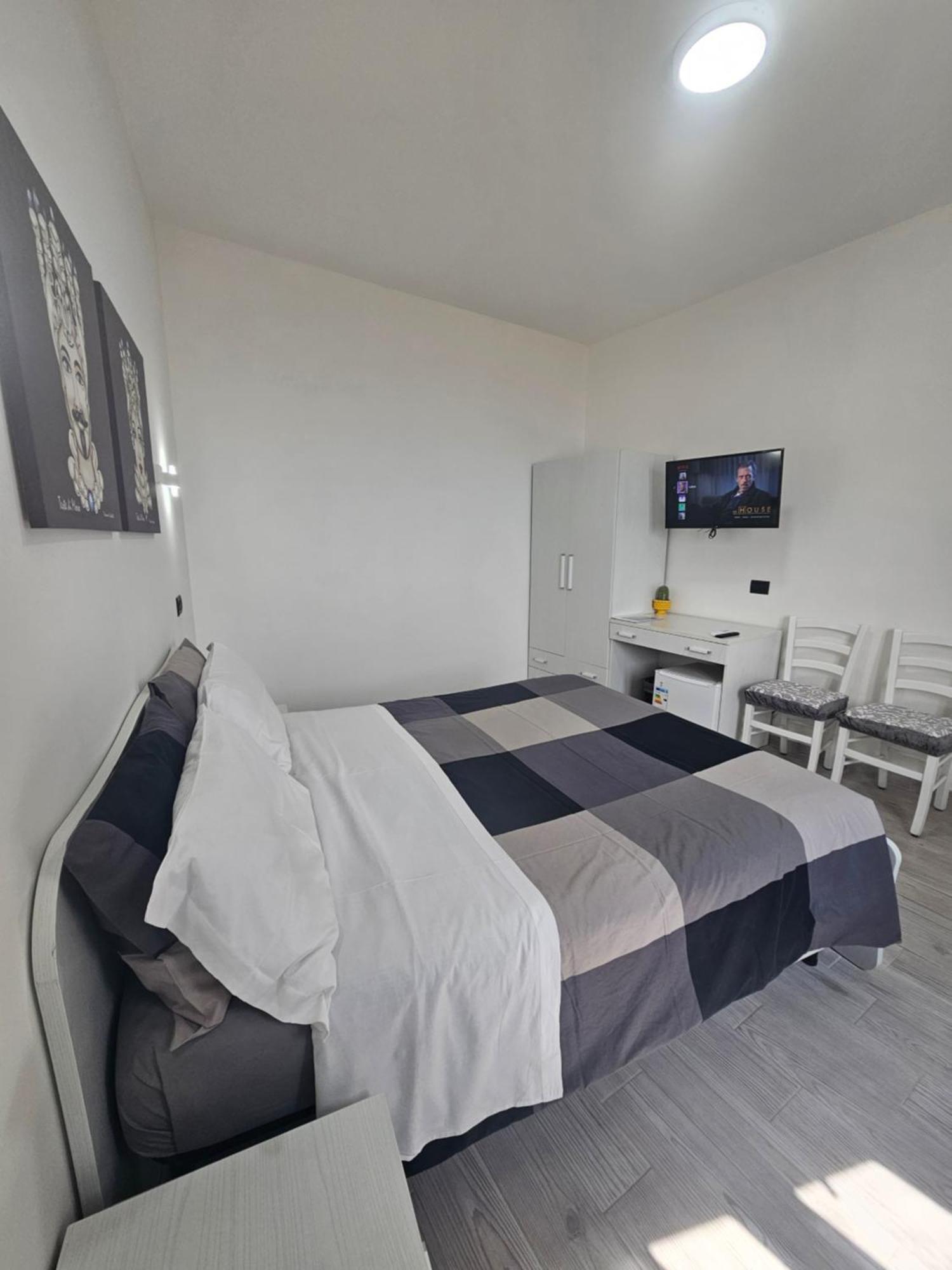 Frontemare Locazione Turistica Hotel Porto Empedocle Buitenkant foto