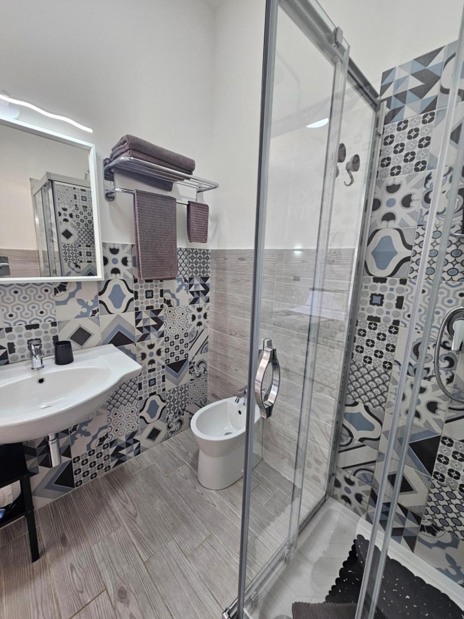 Frontemare Locazione Turistica Hotel Porto Empedocle Buitenkant foto