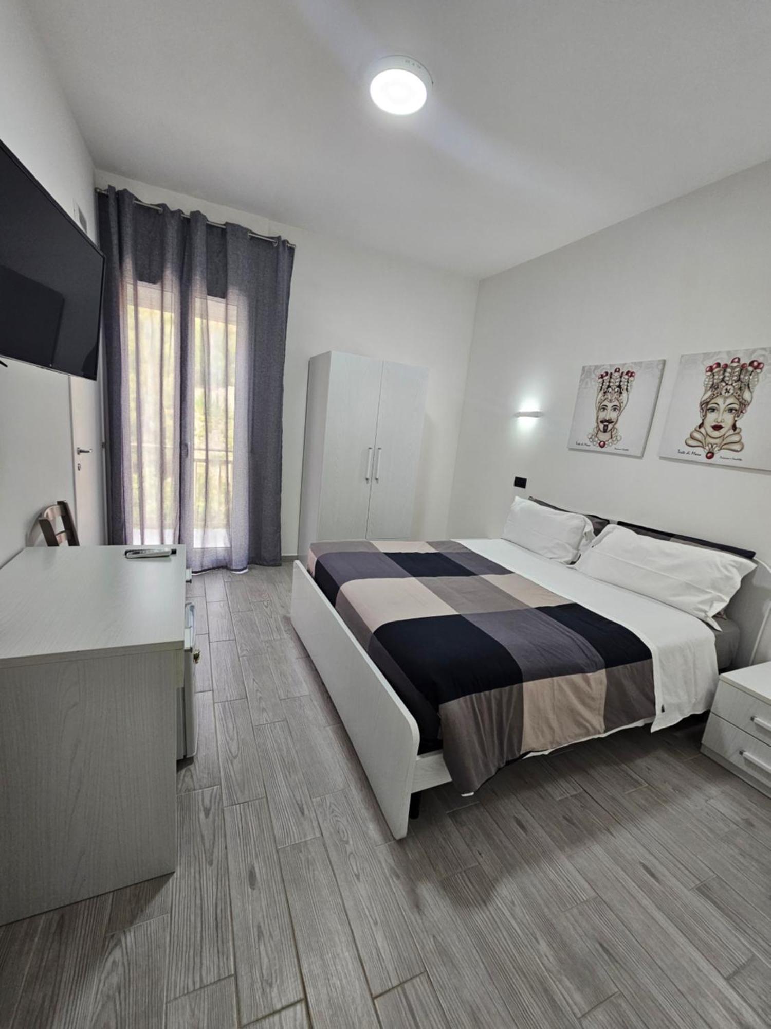 Frontemare Locazione Turistica Hotel Porto Empedocle Buitenkant foto