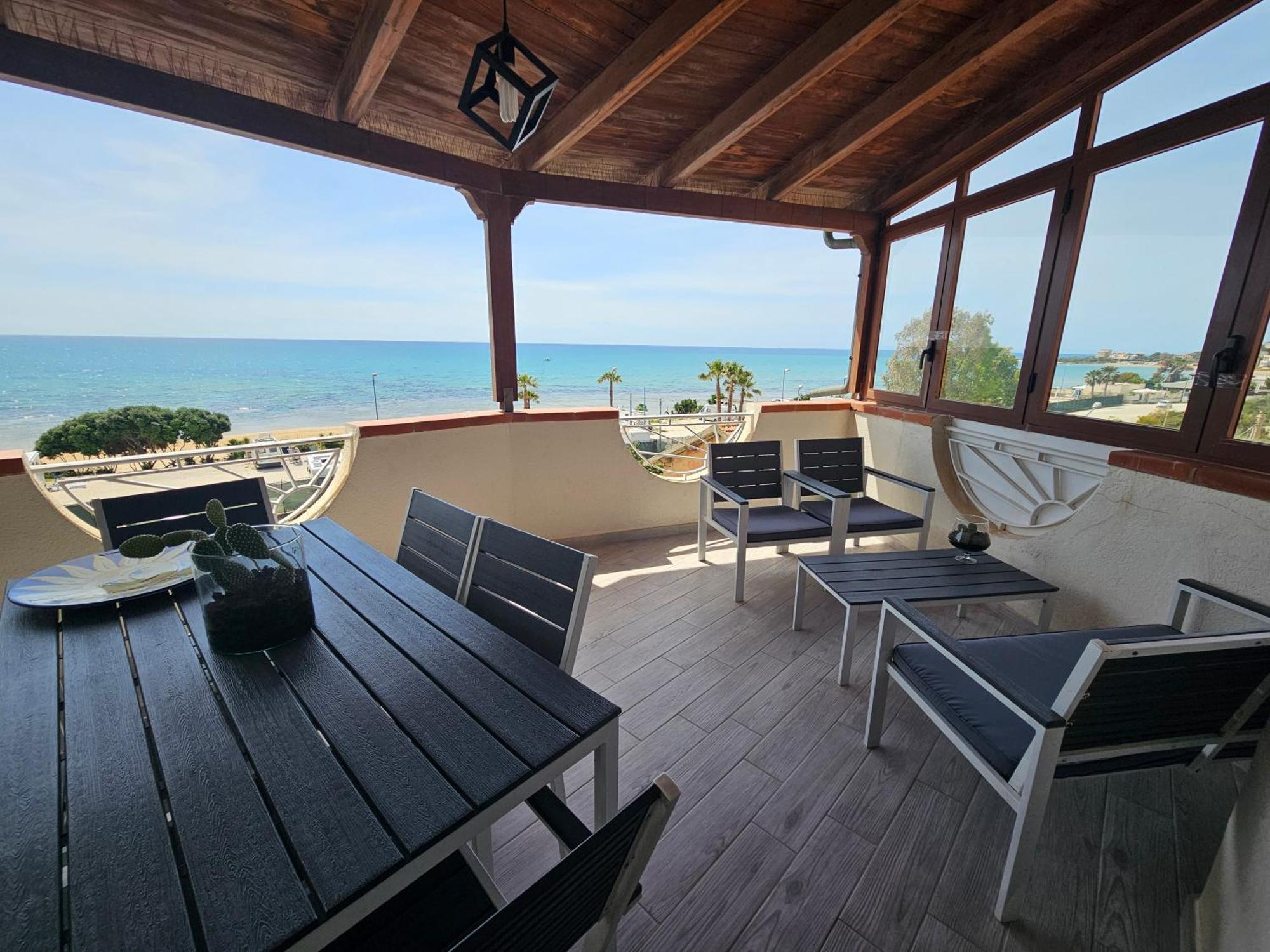 Frontemare Locazione Turistica Hotel Porto Empedocle Buitenkant foto